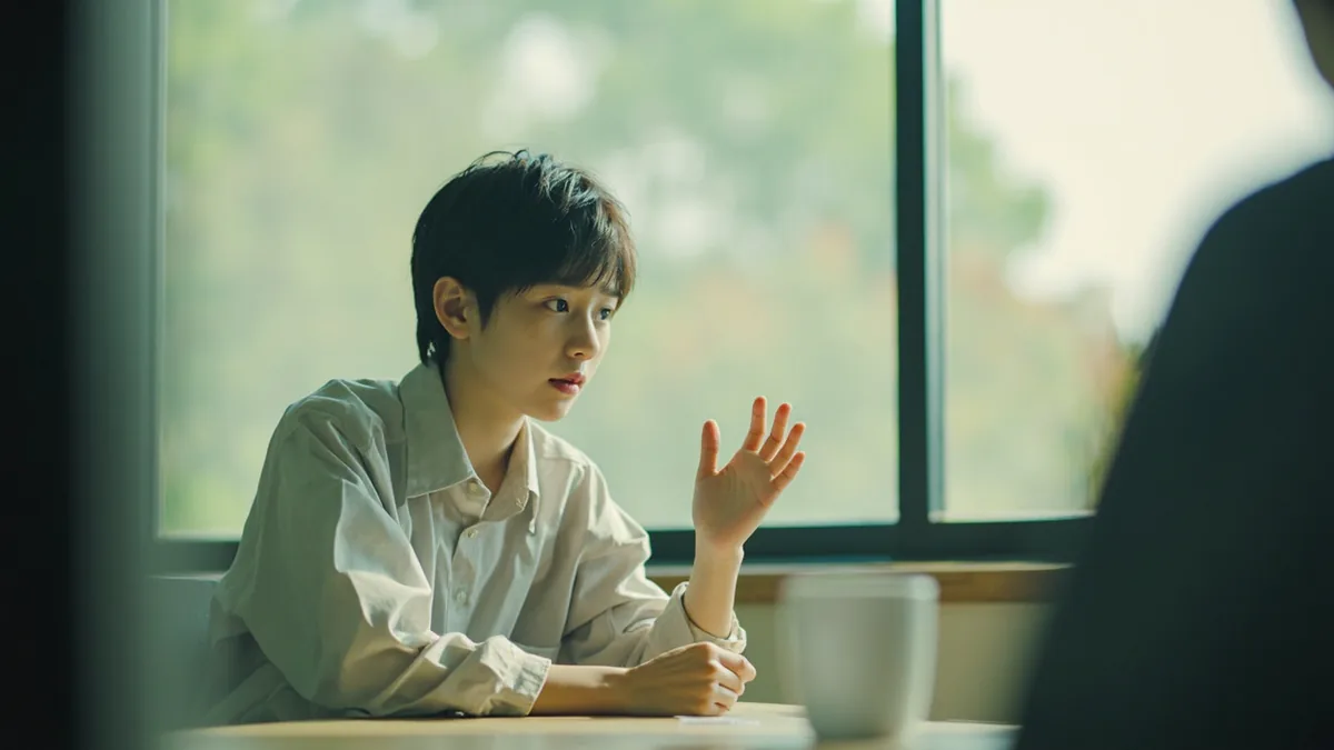 A student looks puzzled and asks a teacher for clarification, illustrating “why” in Chinese: 为什么？ (wèishénme?)